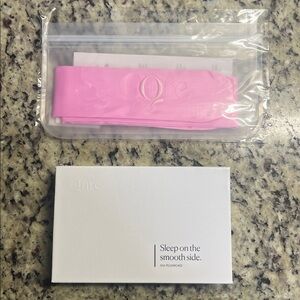 NEW QURE BUNDLE Silk Pillowcase Pink Headband Breast Cancer Beauty Skin